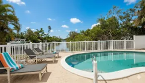 Sea Whisper: North End gem w/ pool & dock - Image 2