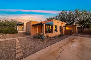 Whimsical and Colorful Midtown 2 Bedroom Home - Image 5