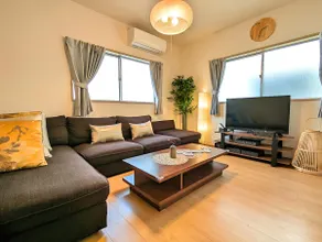 Entire house, very convenient to go to USJ, Aquarium, and Namba Station! - Image 2