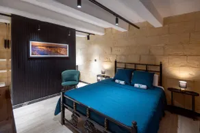 Birgu Boutique Stay Private Hot Tub & Cinema - Image 3