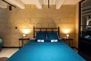 Birgu Boutique Stay Private Hot Tub & Cinema - Image 5