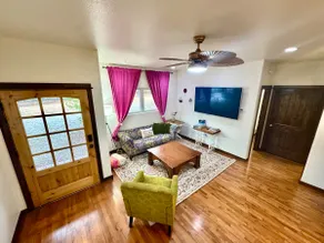 Pet-Friendly Hilltop Cabin - 5 Min to Downtown! - Image 2