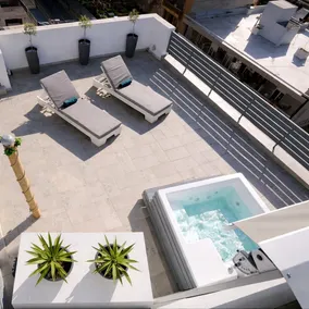 Private Jacuzzi & Acropolis View - The Loft - Image 3
