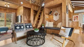 Hip Stockbridge Cabin - A stroll to the lake - Image 2