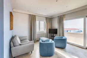 Sea View Apartment in Viareggio - Image 2