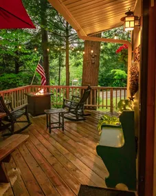 Catskill Chalet: Hunter Mtn Ski Chalet w/Spa - Image 3