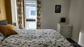 Benllech Sea View bungalow, Dog Friendly sleeps 6 - Image 5