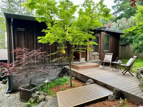The Bathhouse: Boho Comfort + Hot Tub + Water View - Image 4