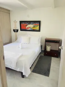 Beautiful furnished apartment, excellent location. - Image 2