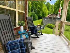 NC Mountain Cabin-Near Asheville/I-26 on 10 Acres! - Image 5