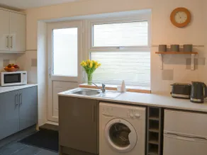 Broughs House - Image 3