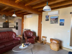 Renovated/air-conditioned barn in the lot - Image 4