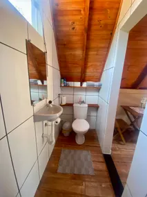 Green Valley Chalet - Waterfall Trail, En-suite Bedroom - Image 5