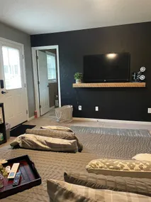 Cozy Comfort Suite w/Garden pond entrance - Image 4