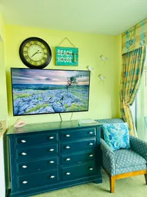 Direct Oceanfront SunriseView w/King Bed+Gym+Pools - Image 4