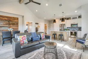 'Uncorked Ranch' Hill Country Home: 1 Mi to Winery - Image 2