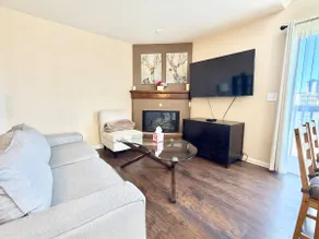 Beautiful, 1 Bedroom Condo! MOUNTAIN VIEWS in DTC! - Image 4