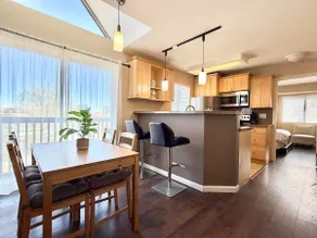 Beautiful, 1 Bedroom Condo! MOUNTAIN VIEWS in DTC! - Image 3