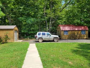 Walnut Cottage: an 1800s cabin & a 2020 cottage. - Image 3