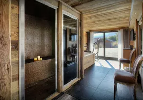 Luxury stay - pool and mountain views - Image 5