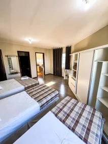 Flat - 1 Double Bed + 3 Single Beds. - Image 4