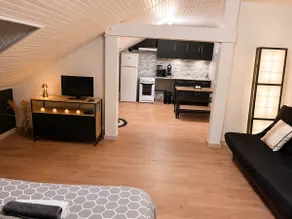 Small, Cozy Loft • Quiet & Natural • Private Parking - Image 2