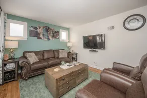 Sweet Escape, 4BR, 2 Full Baths Near Historic Main St - Image 5