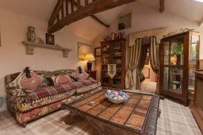 Helmsley Garden Cottage & Railway Carriage - Image 3