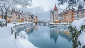 Le Republique, heart of old town Annecy - Image 5
