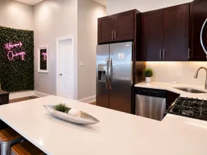 Private Garage + Billiards | West Town 3BR - Image 4