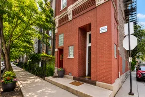 Private Garage + Billiards | West Town 3BR - Image 3