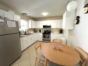 Guest Suite (Pet Friendly) - Image 3