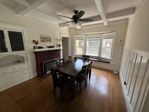 Spacious South Berkeley Apartment w/ Parking - Image 3