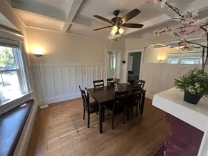 Spacious South Berkeley Apartment w/ Parking - Image 4