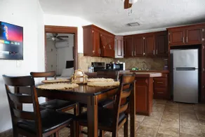 Executive Plus Apartment #5 - Image 4