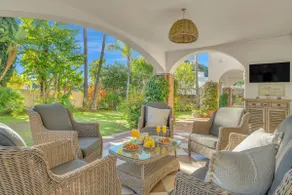Villa La Quinta. 5 Bedroom Villa with Heated Pool - Image 3