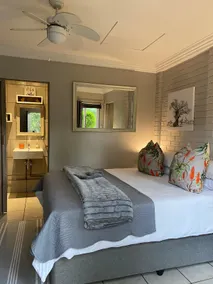 Stacey's Apartment, Pvt Garden & braai, Hillcrest - Image 2