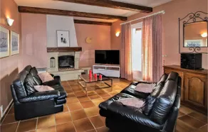 Stunning Home In Lussas - Image 2