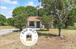 Tampa Bay fenced Acre Stay • Pet & Family Freindly - Image 2