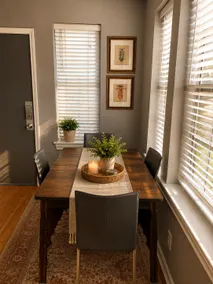 4-King bed 1 BR | Wi-Fi | Historical District - Image 3