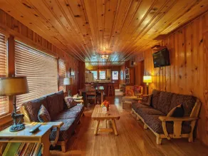 The Getaway, Lake Junaluska Cozy Cottage - Image 5
