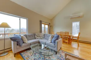 Beautiful 2BR Mountainview | Deck | W/D - Image 3