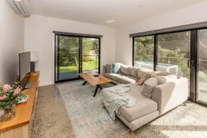 1 Anderson Ave - Image 5