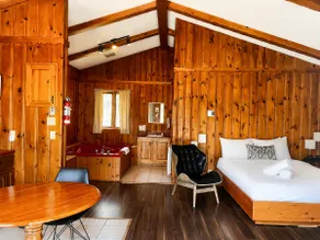 Cozy Chalet in St-Agathe | Spa & Sauna - Image 5