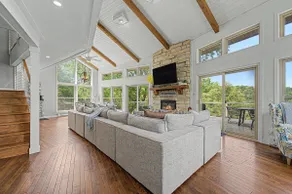 Modern Home w/Amazing Views, Hot Tub, Game Room - Image 2