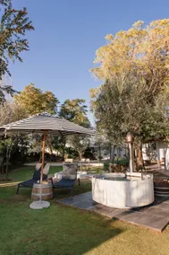 OLYF guesthouse: cottage - Image 2