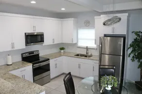 NEW LUXURY CONDO close to everything! - Image 3