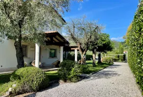 Privat Feriebolig med klimaanlæg, jacuzzi, privat pool, WIFI, TV, gårdhave, nær ved Viareggio - Image 2