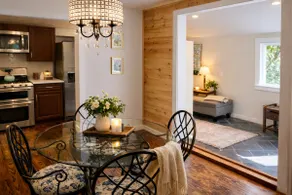 Cozy Cottage- Hot Tub- Next to Resort Spa - Image 4