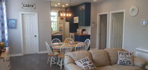 Lakefront cottage with outdoor pool - Image 5